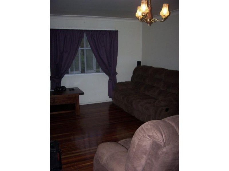 9 Edward Street, Berserker QLD 4701