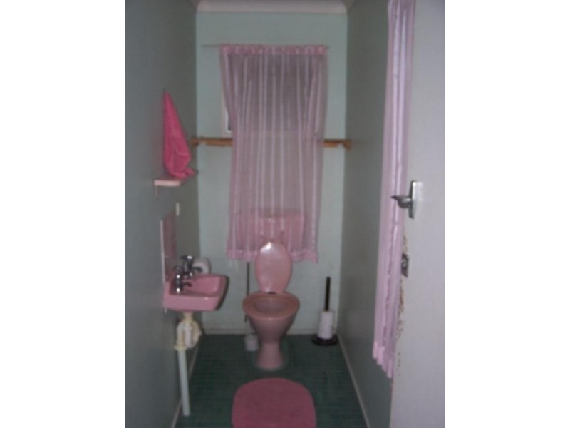 9 Edward Street, Berserker QLD 4701