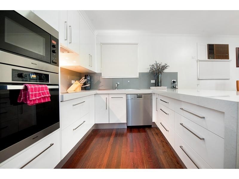 81 Armstrong Street, Berserker QLD 4701