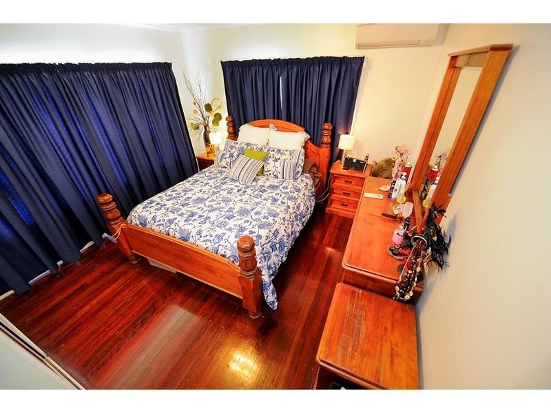 81 Armstrong Street, Berserker QLD 4701