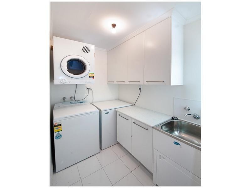 81 Armstrong Street, Berserker QLD 4701