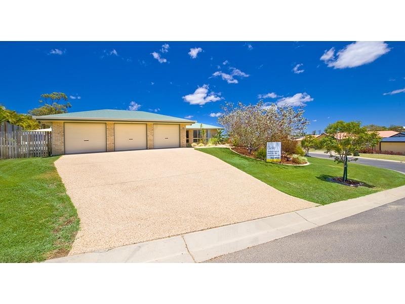 17 Connemara Drive, Kawana QLD 4701
