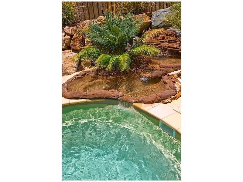 17 Connemara Drive, Kawana QLD 4701