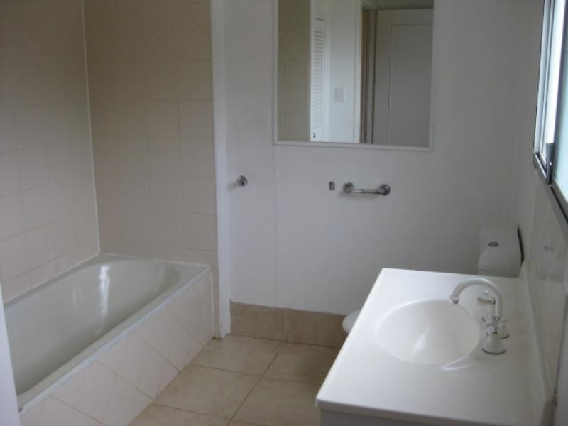 31 Neerkol Road, Stanwell QLD 4702