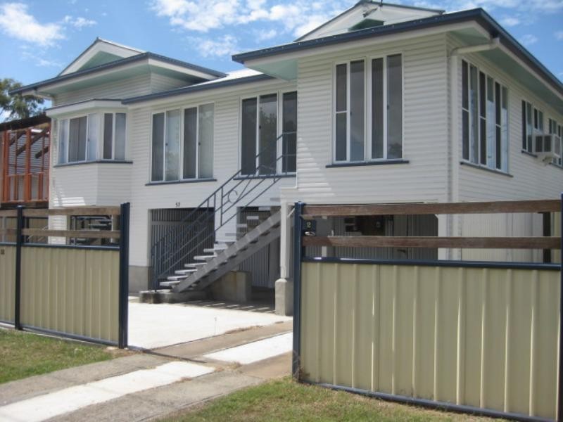 2/57 Deacon Street, Berserker QLD 4701