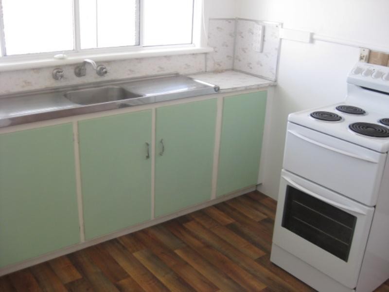 2/57 Deacon Street, Berserker QLD 4701