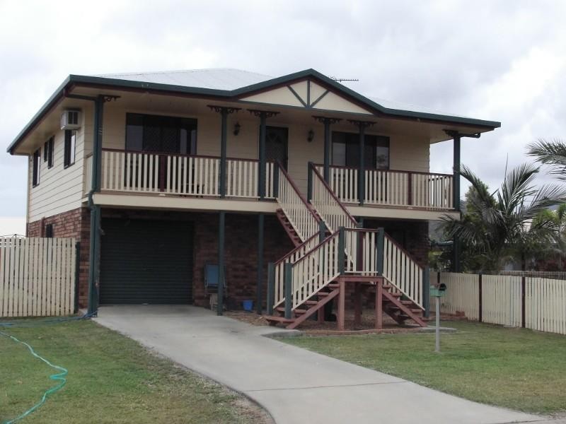 11 Bean Avenue, Parkhurst QLD 4702