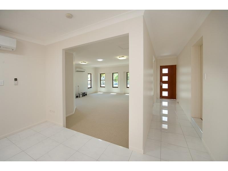 10 Jard Street, Frenchville QLD 4701