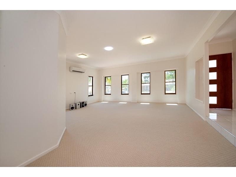 10 Jard Street, Frenchville QLD 4701