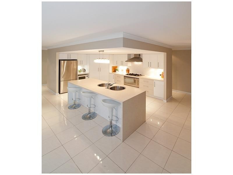 10 Bellbird Drive, Parkhurst QLD 4702