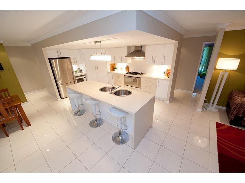 10 Bellbird Drive, Parkhurst QLD 4702