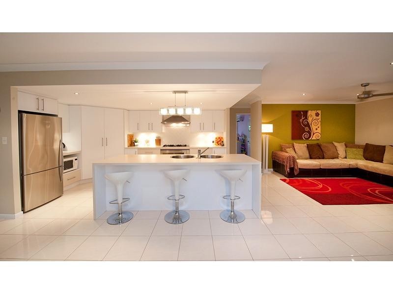 10 Bellbird Drive, Parkhurst QLD 4702