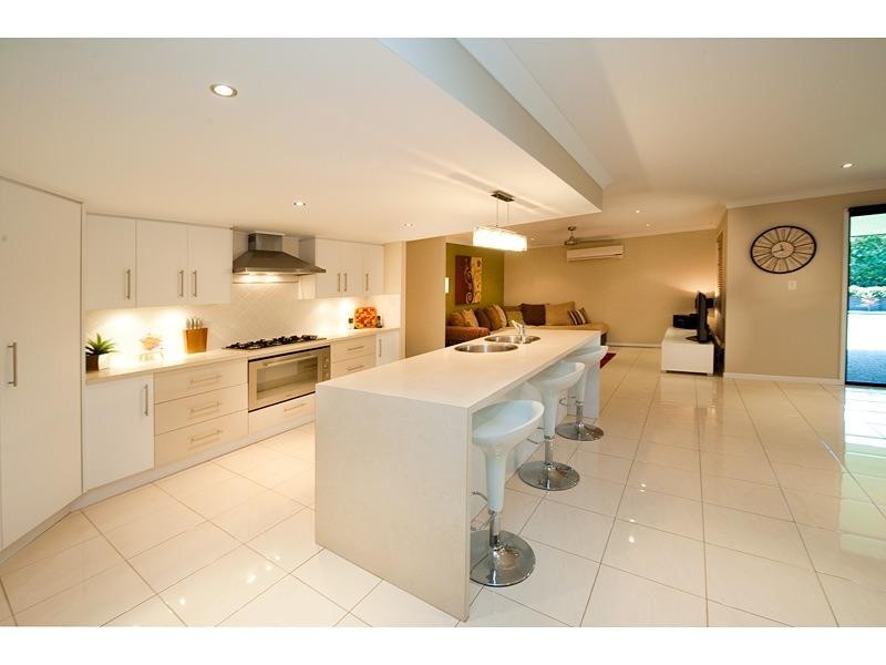 10 Bellbird Drive, Parkhurst QLD 4702