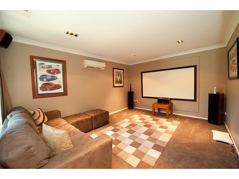 10 Bellbird Drive, Parkhurst QLD 4702