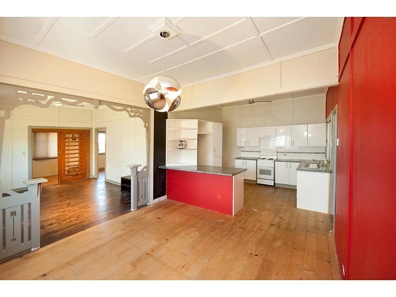 279 Berserker Street, Berserker QLD 4701