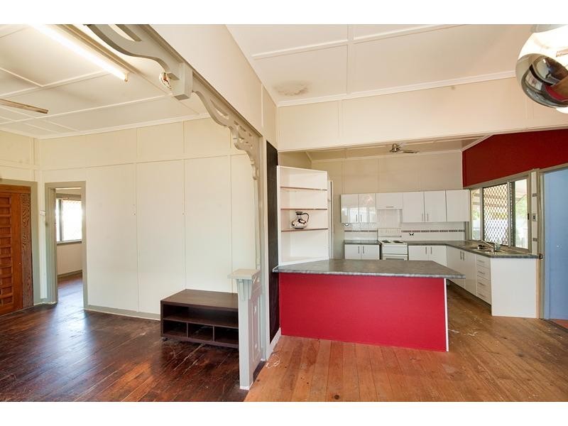 279 Berserker Street, Berserker QLD 4701