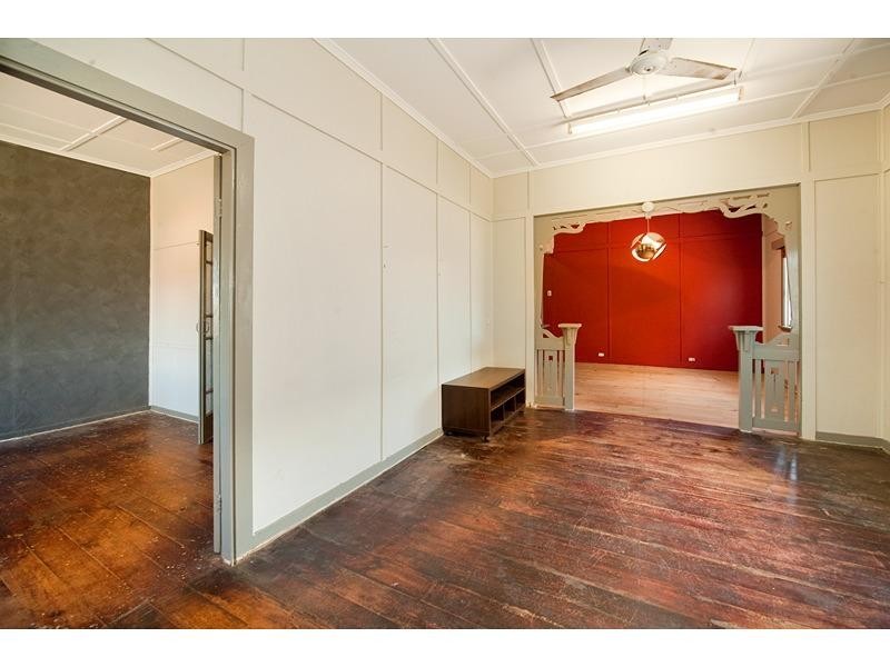 279 Berserker Street, Berserker QLD 4701