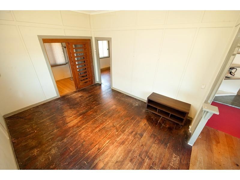 279 Berserker Street, Berserker QLD 4701