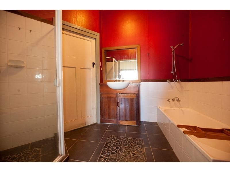 279 Berserker Street, Berserker QLD 4701