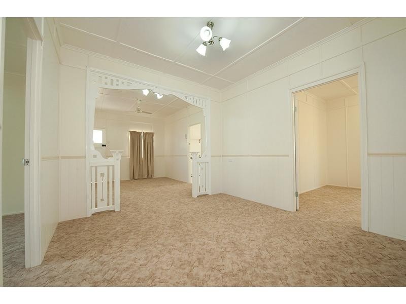 23 Lauga Street, Park Avenue QLD 4701