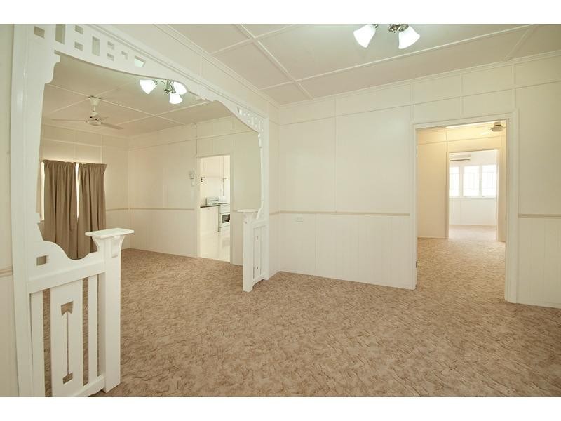 23 Lauga Street, Park Avenue QLD 4701