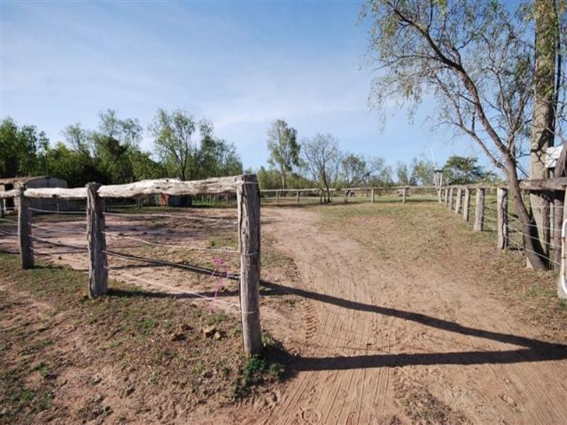 52547 Burnett Highway, Bouldercombe QLD 4702