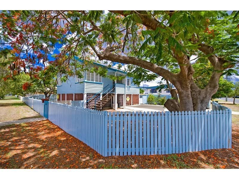 302 Waterloo Street, Berserker QLD 4701
