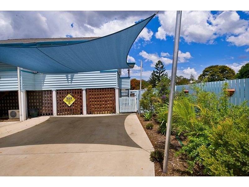 302 Waterloo Street, Berserker QLD 4701