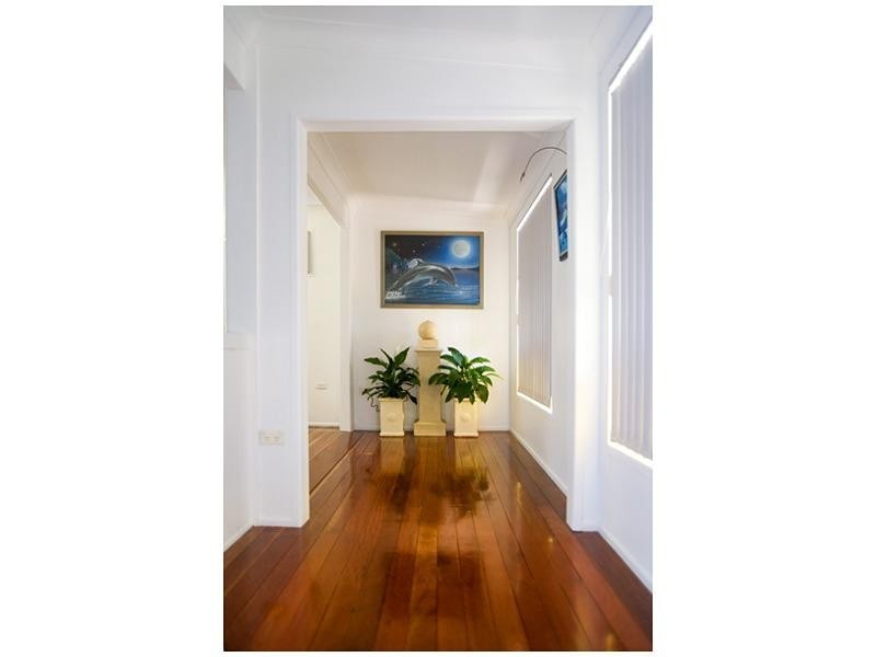 32 Locke Street, Kawana QLD 4701