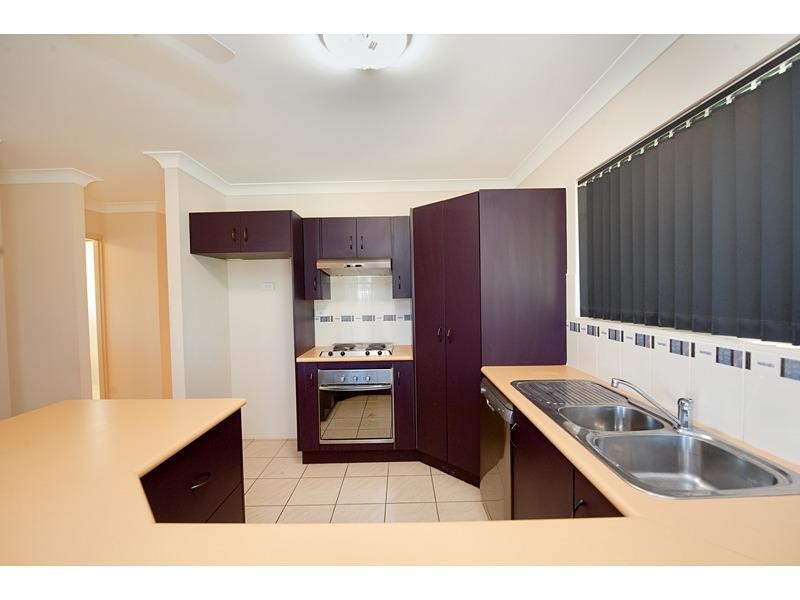 17 Mark Action Close, Rockyview QLD 4701