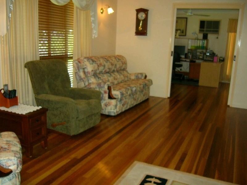 9 Kavanagh Crescent, Koongal QLD 4701