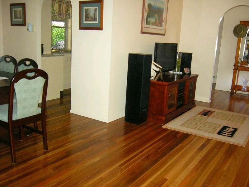 9 Kavanagh Crescent, Koongal QLD 4701