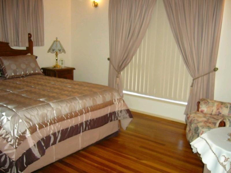 9 Kavanagh Crescent, Koongal QLD 4701