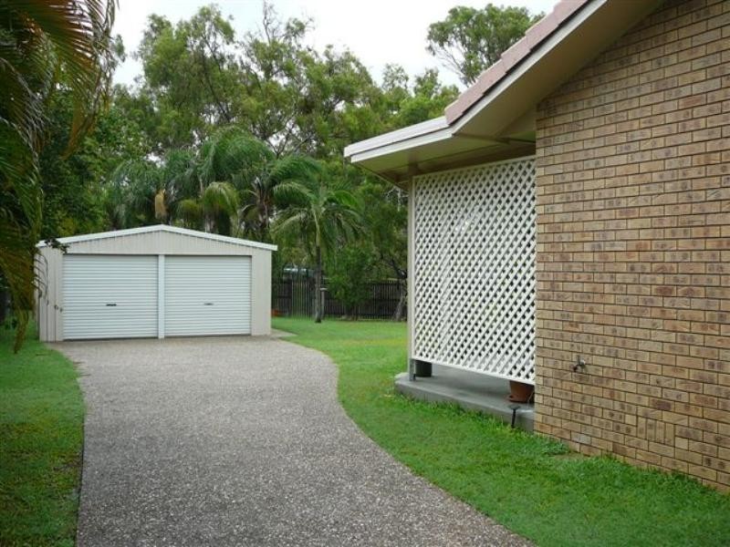 9 Kavanagh Crescent, Koongal QLD 4701