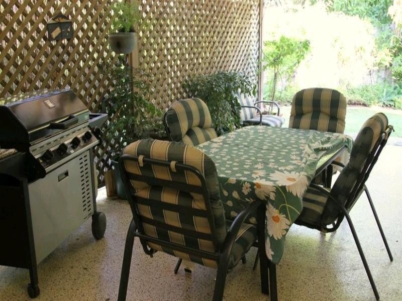 1 Kavanagh Crescent, Koongal QLD 4701
