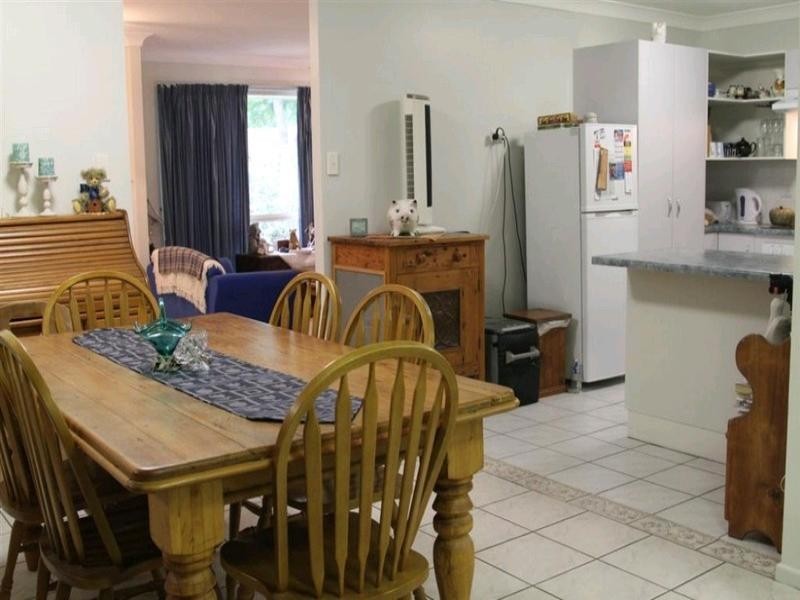 1 Kavanagh Crescent, Koongal QLD 4701