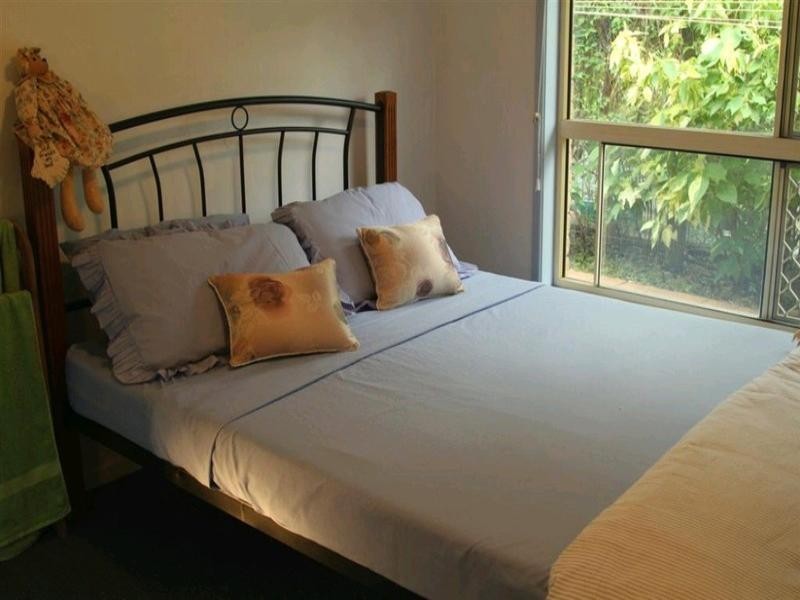 1 Kavanagh Crescent, Koongal QLD 4701