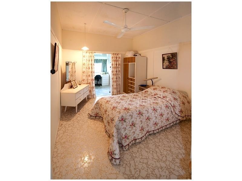 14 Tomkins Street, Berserker QLD 4701