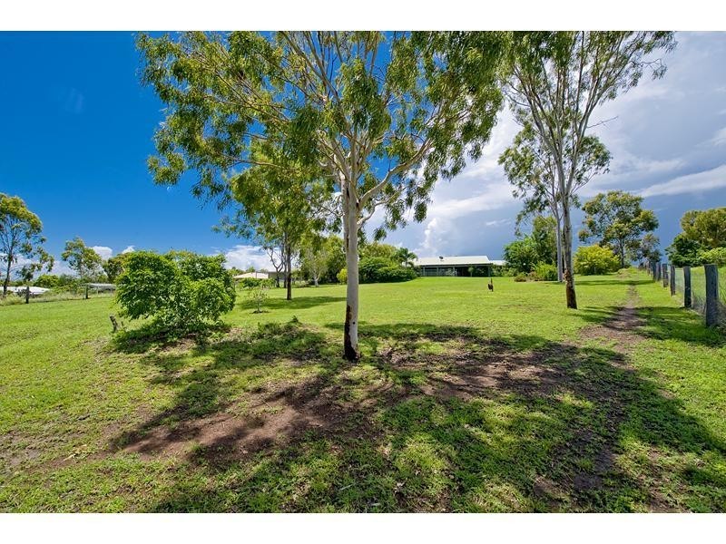 16 Green Avenue, Glenlee QLD 4711