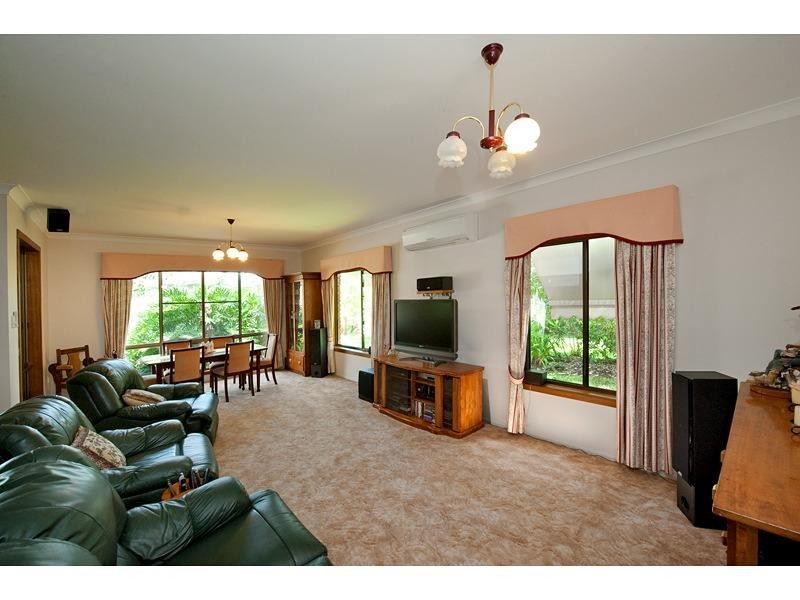 16 Green Avenue, Glenlee QLD 4711