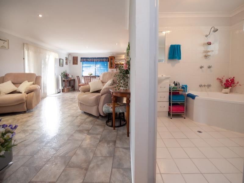 43 Samuel Crescent, Parkhurst QLD 4702