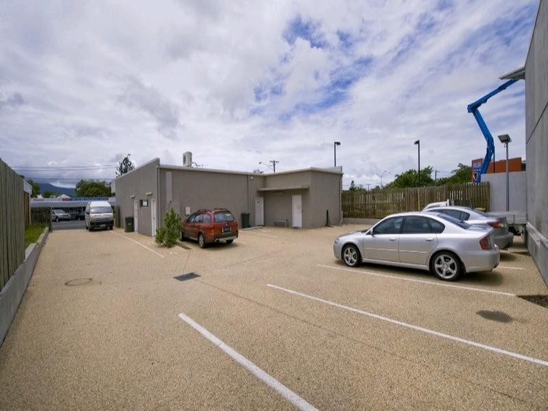 240 Canning Street, Allenstown QLD 4700