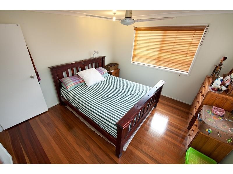 8 Charles Street, Berserker QLD 4701