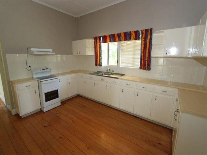 21 Spencer Street, The Range QLD 4700