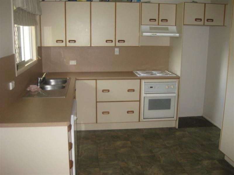 48 Rice Street, Park Avenue QLD 4701