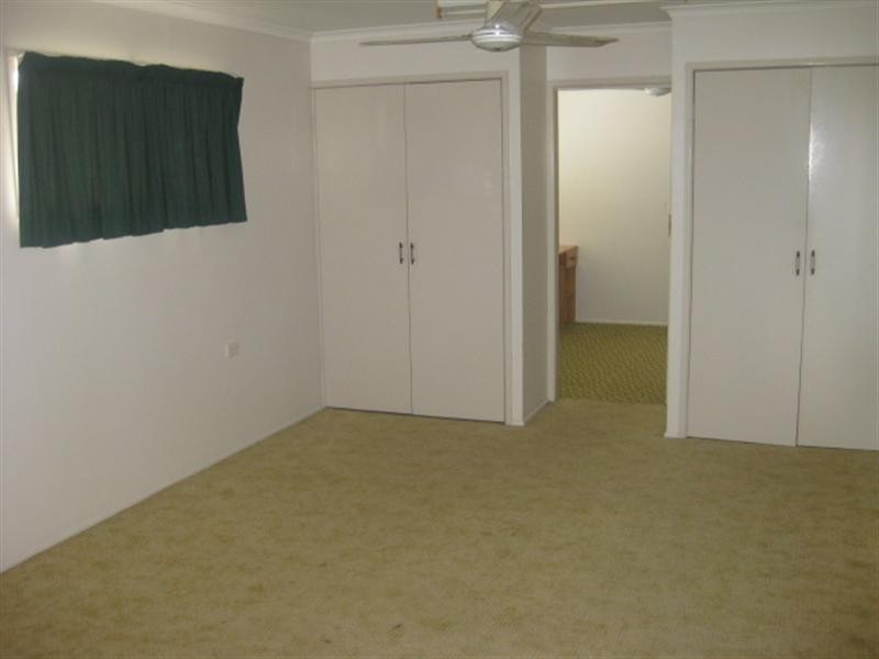 48 Rice Street, Park Avenue QLD 4701