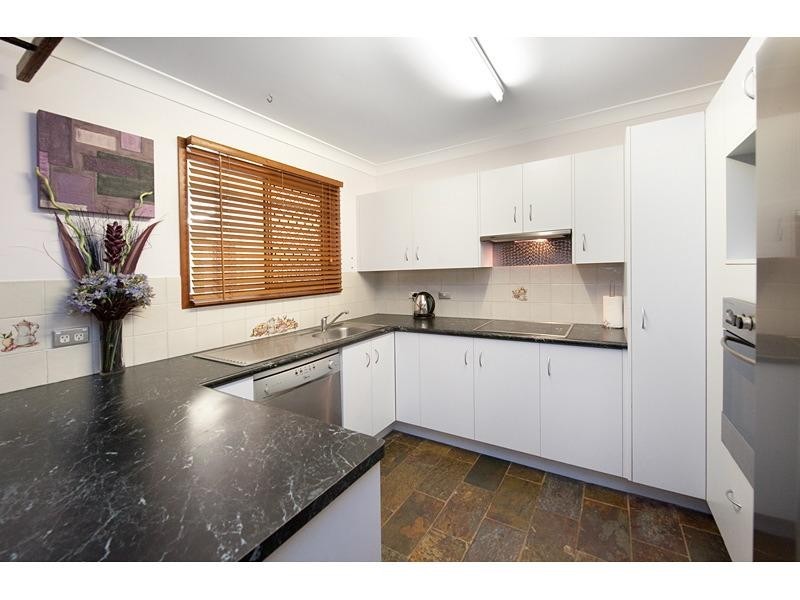 11 Kavanagh Crescent, Koongal QLD 4701