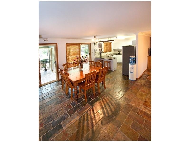 11 Kavanagh Crescent, Koongal QLD 4701