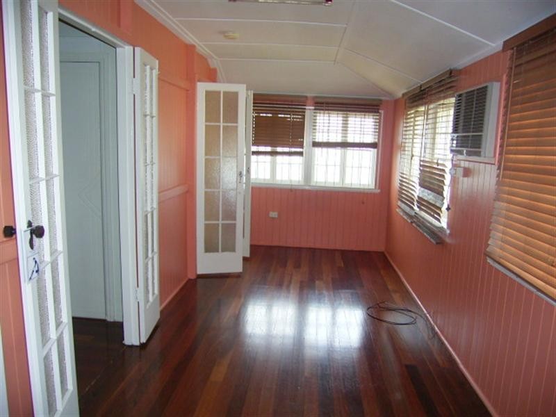 84 Clifton Street, Berserker QLD 4701