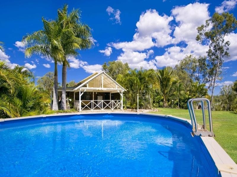 1073 Belmont Road, Glendale QLD 4711